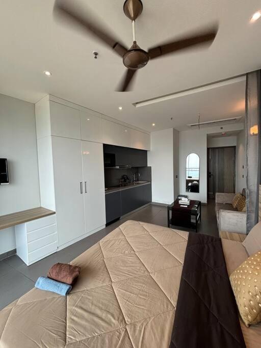 Countryside Luxury Suites - Supernova Noida Yeni Delhi Dış mekan fotoğraf